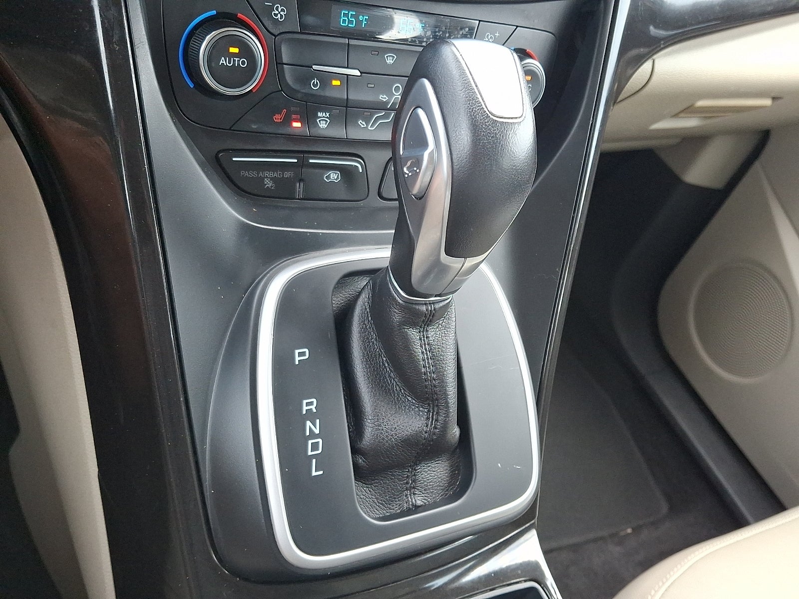 2017 Ford C-Max Energi Titanium