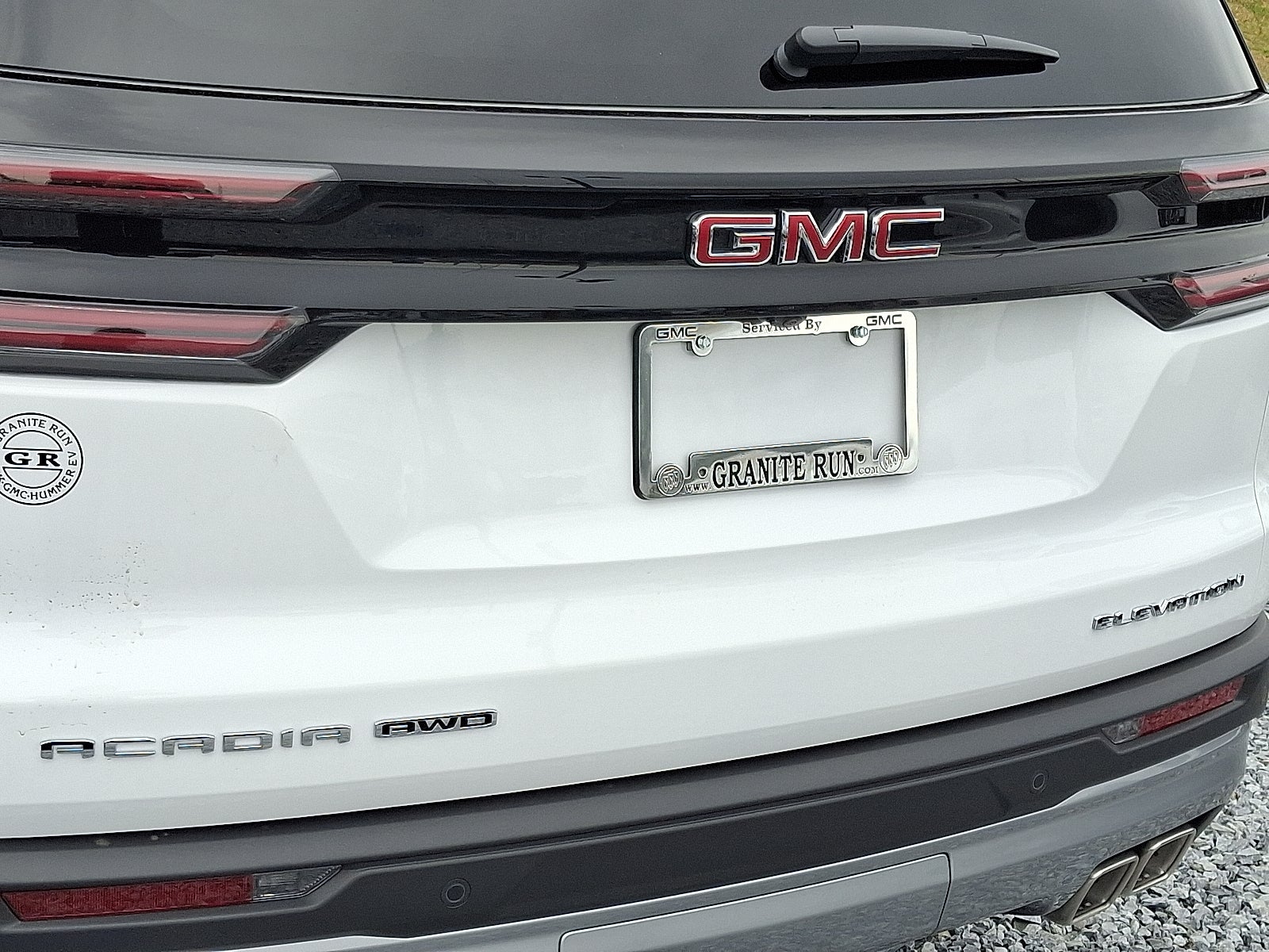 2026 GMC Acadia Elevation