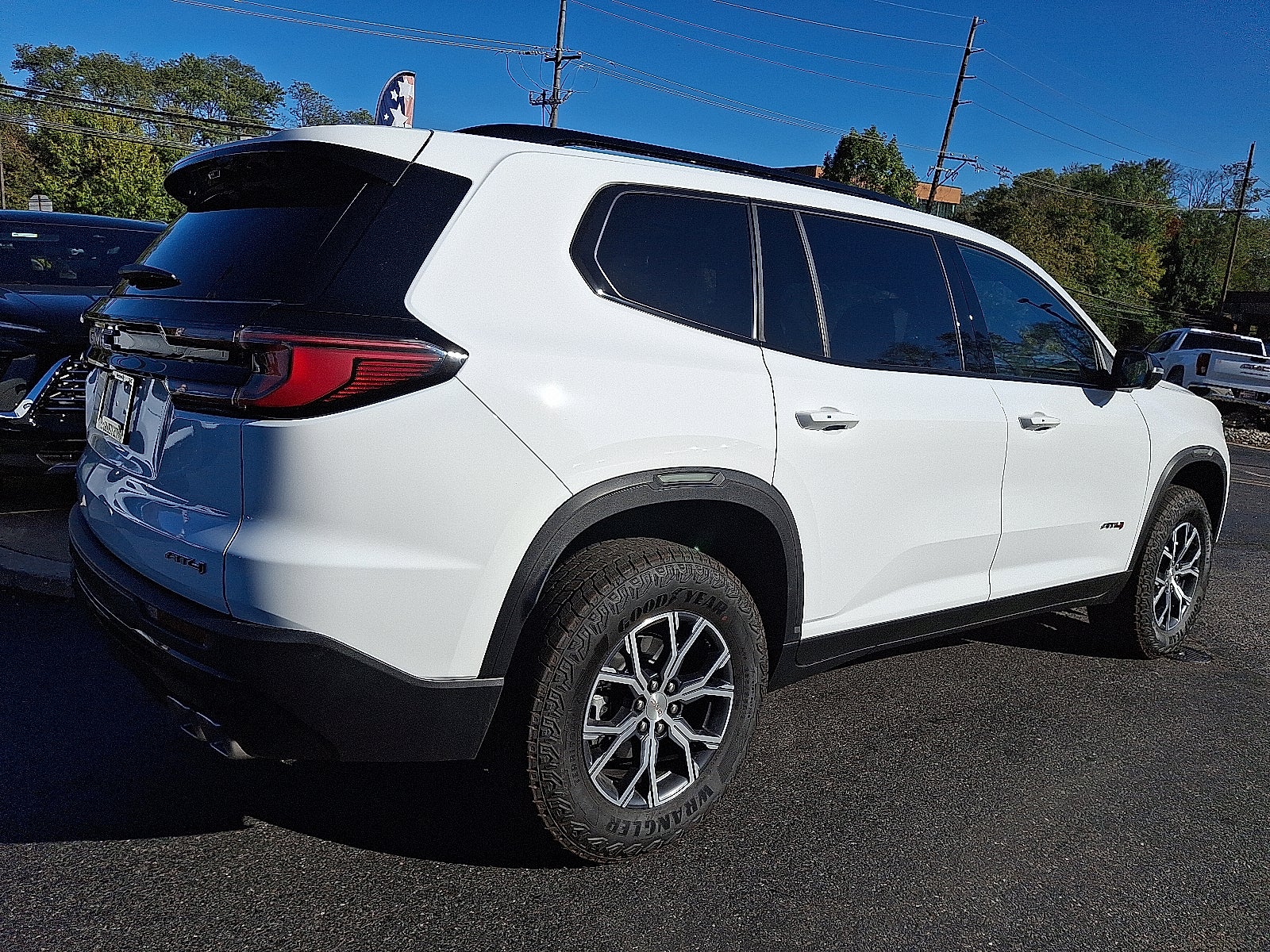 2026 GMC Acadia AT4