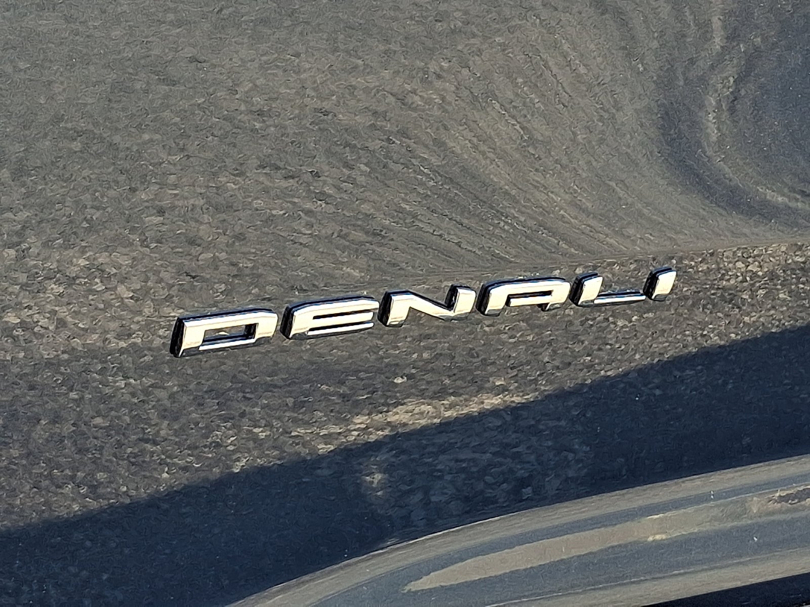 2026 GMC Acadia Denali Ultimate - Photo 13