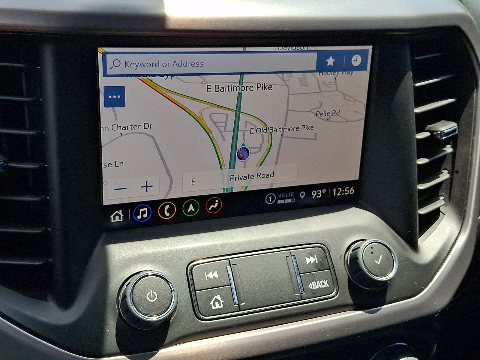 2023 GMC Acadia AT4