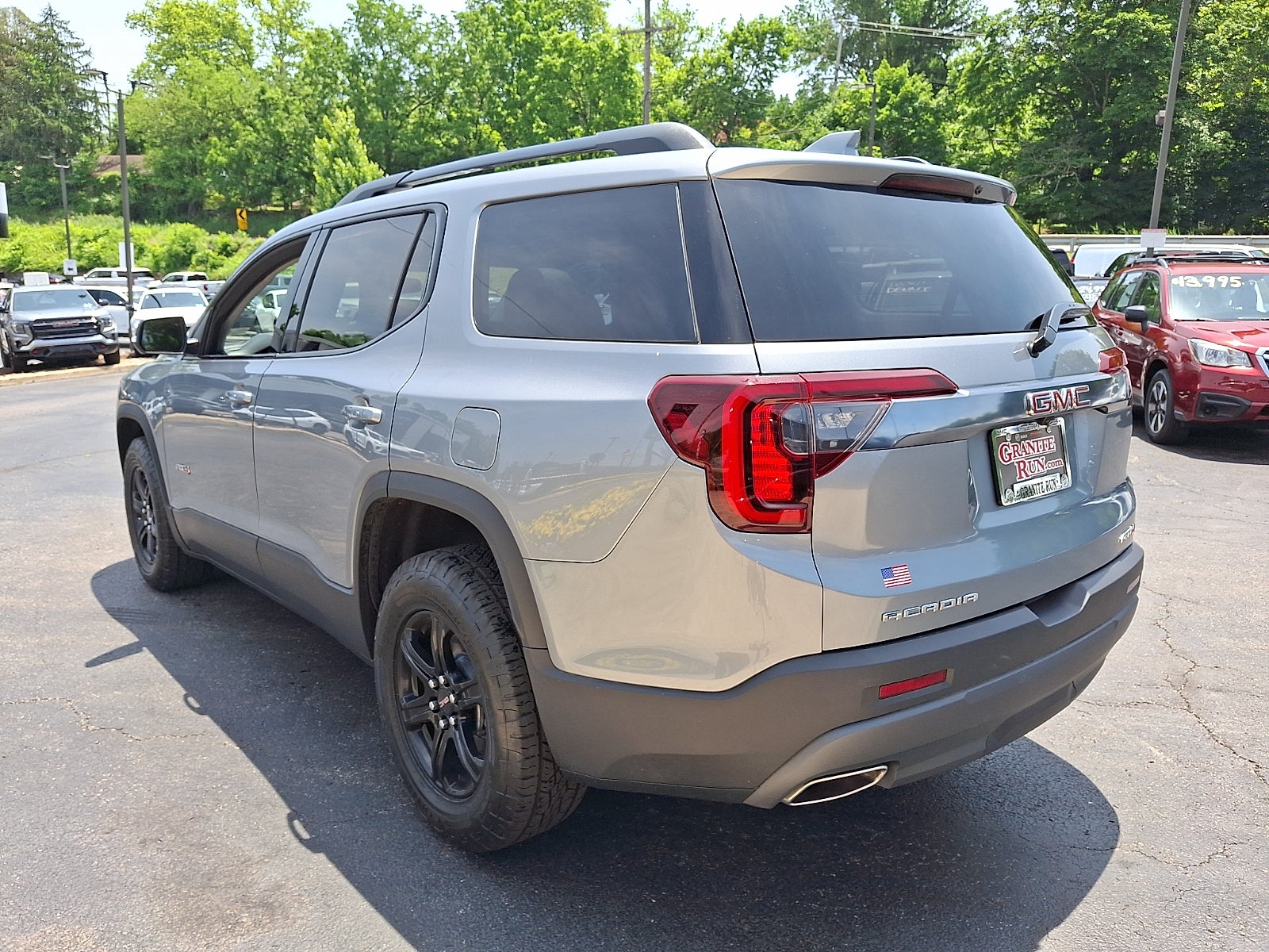 2023 GMC Acadia AT4