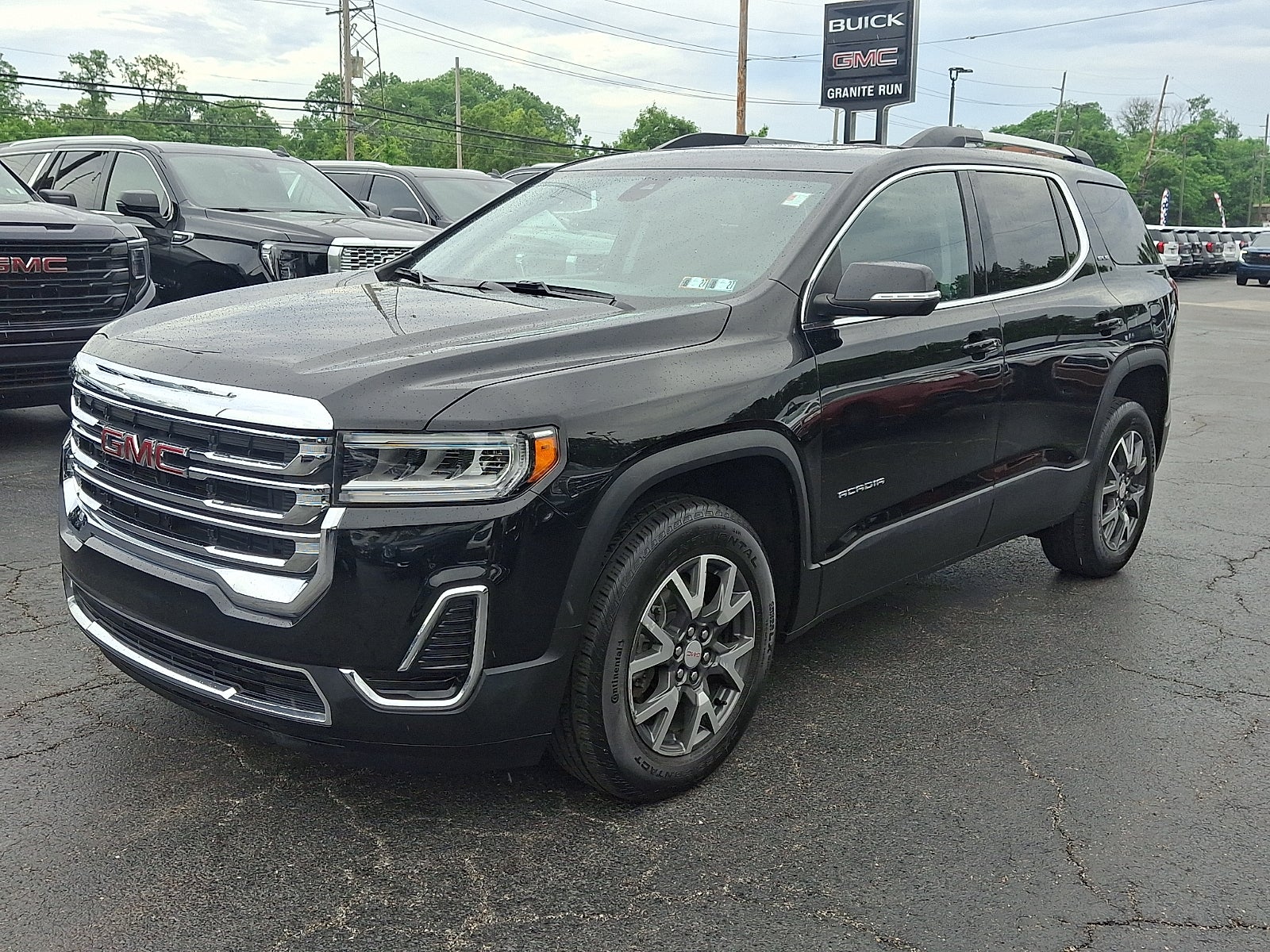 2023 GMC Acadia SLE