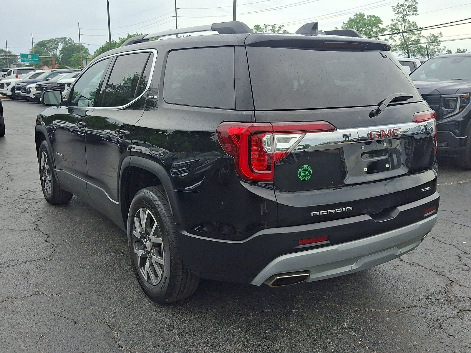 2023 GMC Acadia SLE