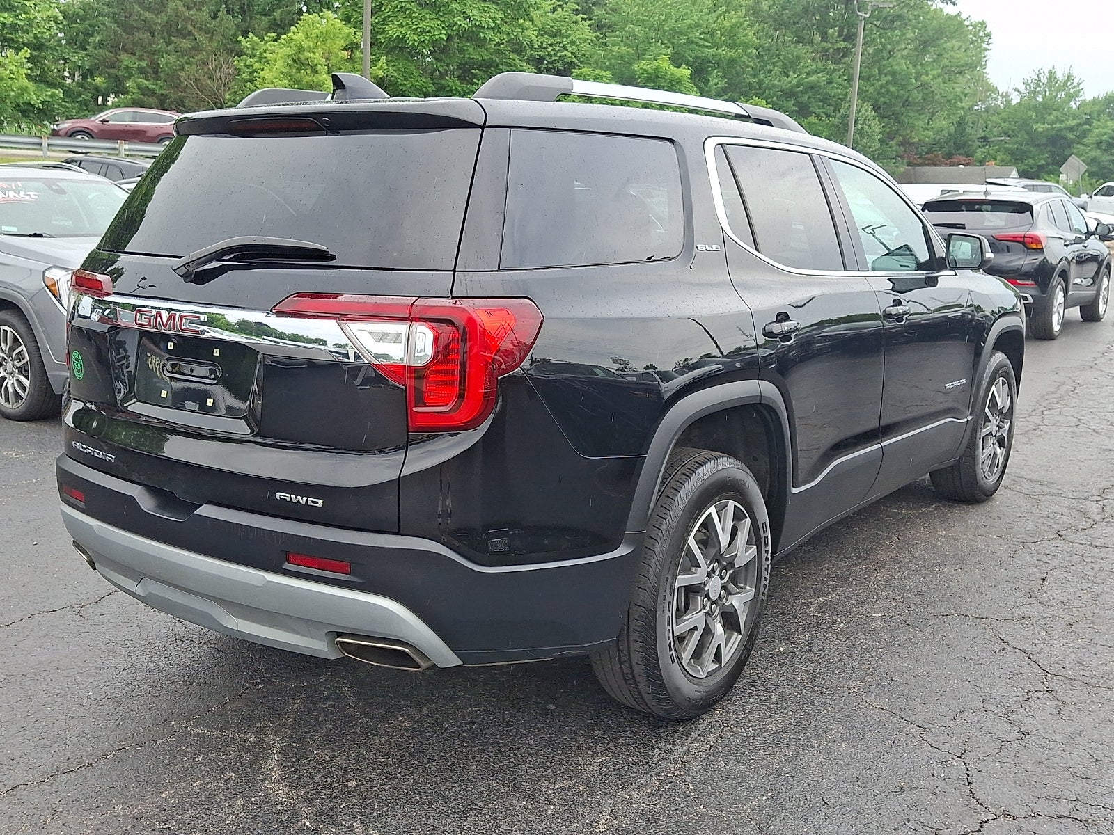 2023 GMC Acadia SLE