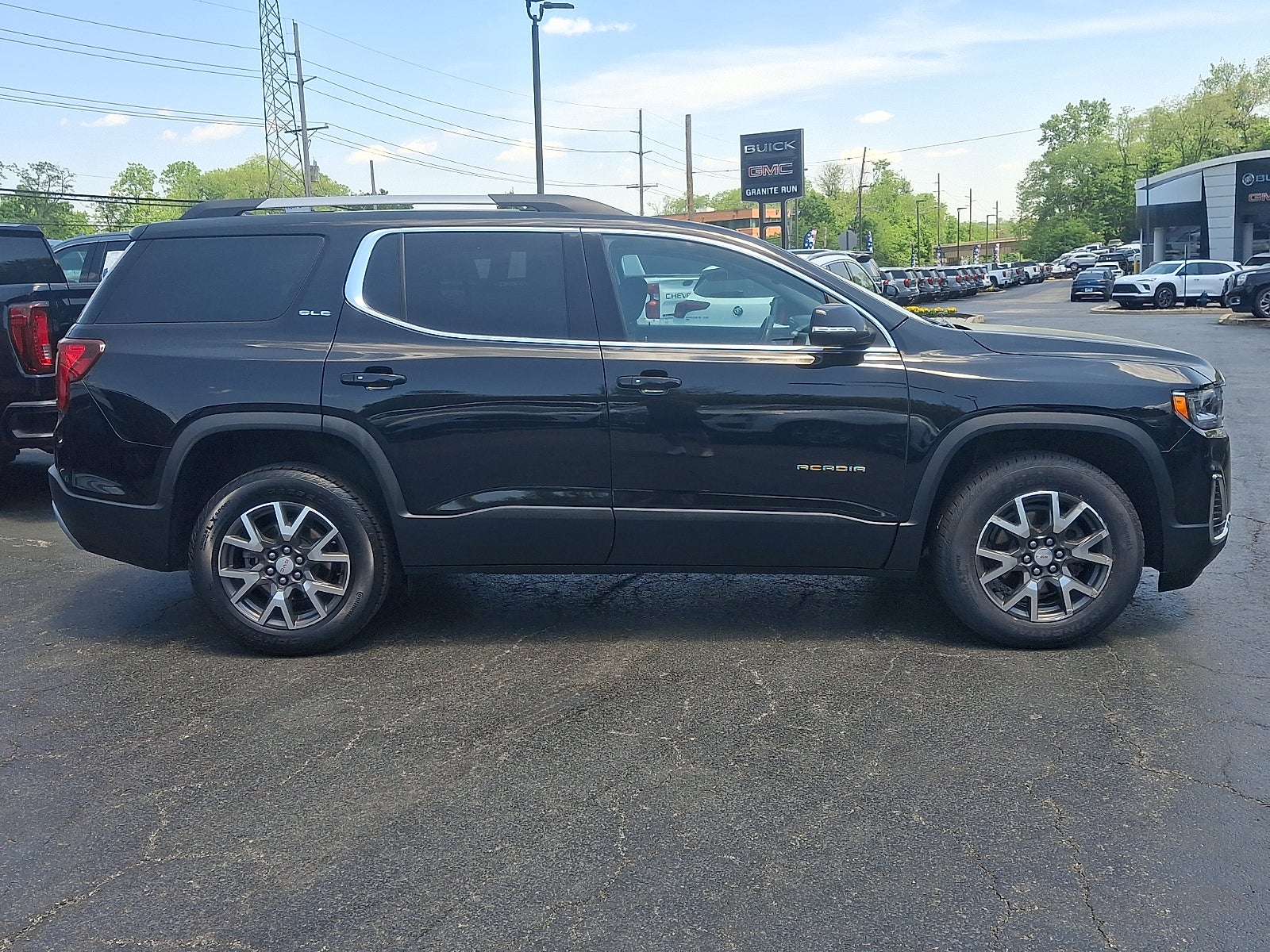 2023 GMC Acadia SLE