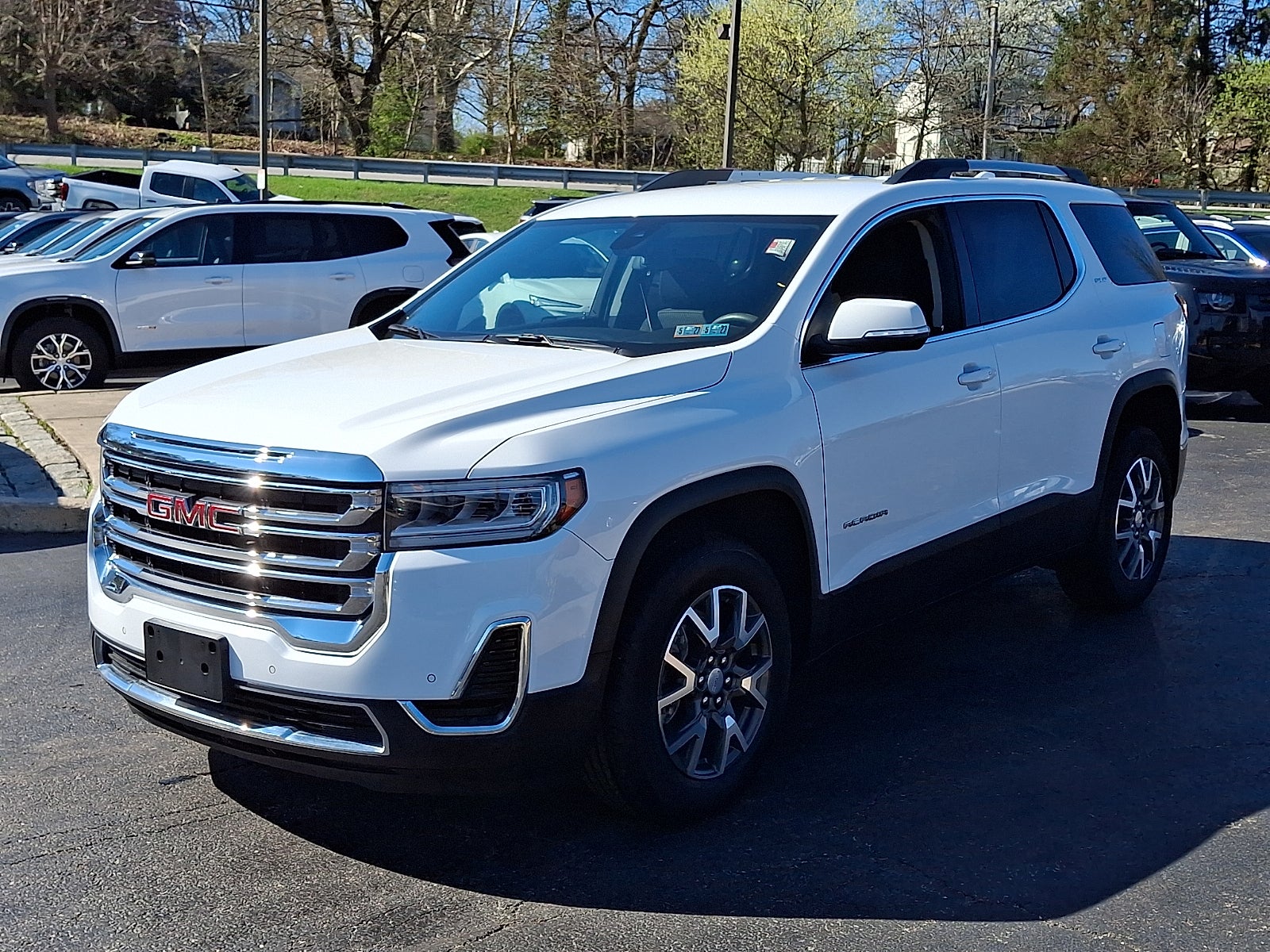 2023 GMC Acadia SLE