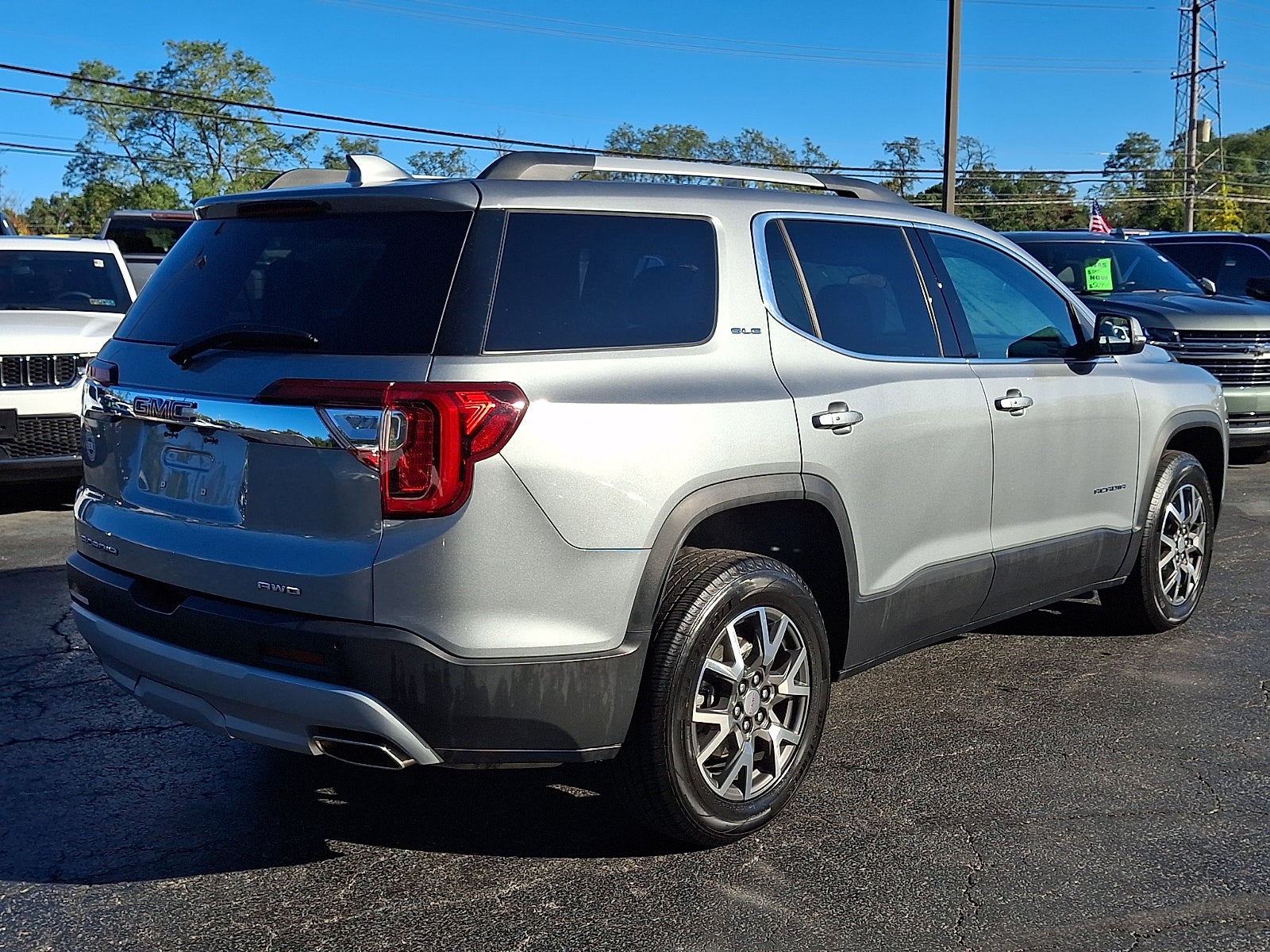 2023 GMC Acadia SLE