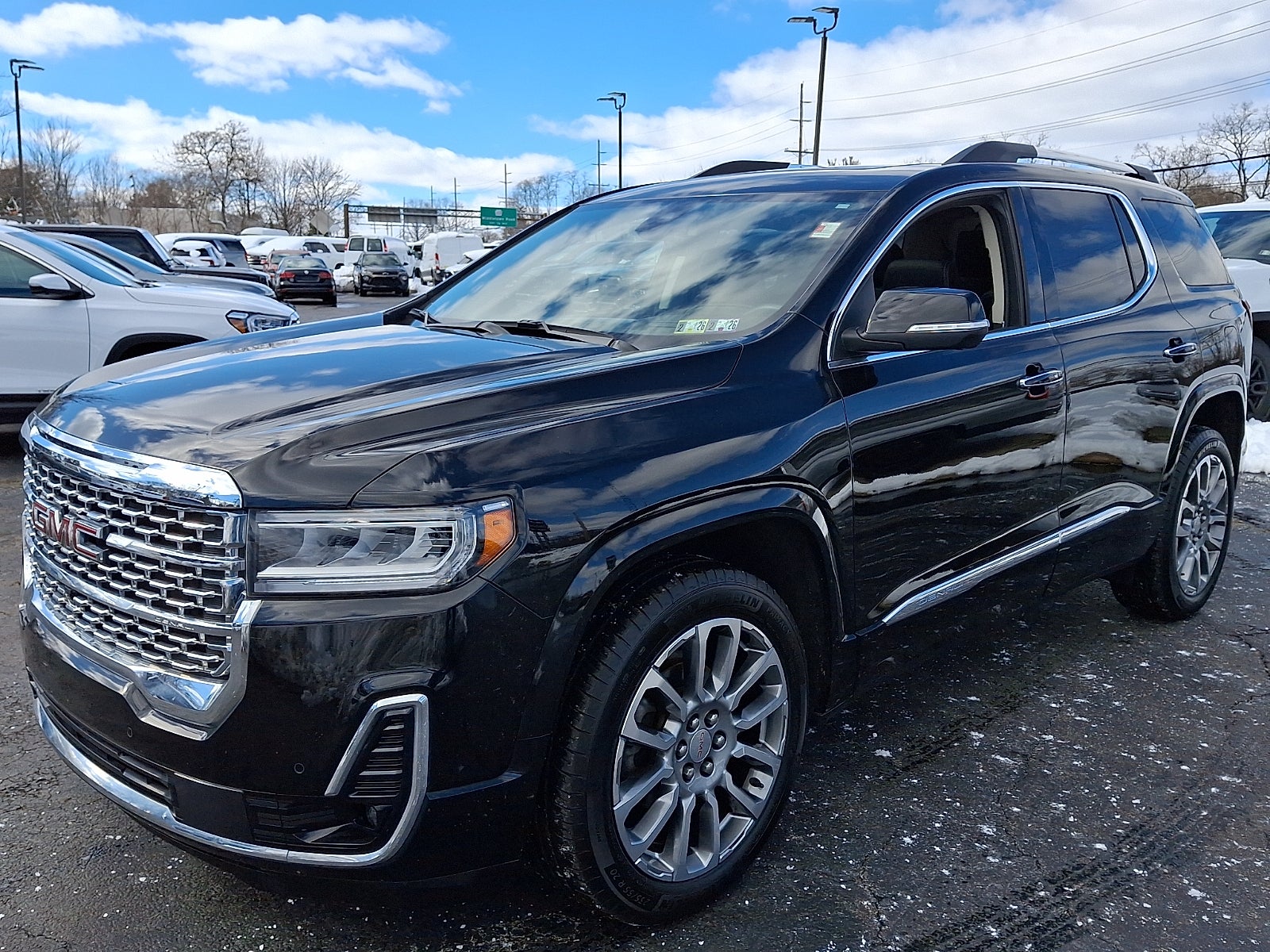 2023 GMC Acadia Denali