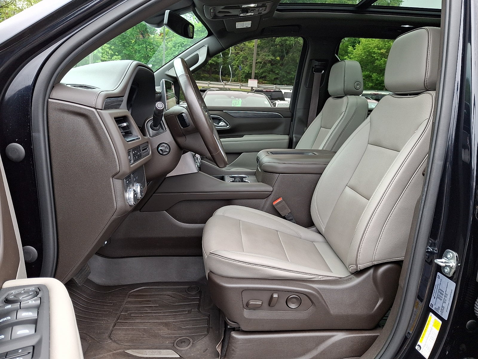 2022 GMC Yukon SLT