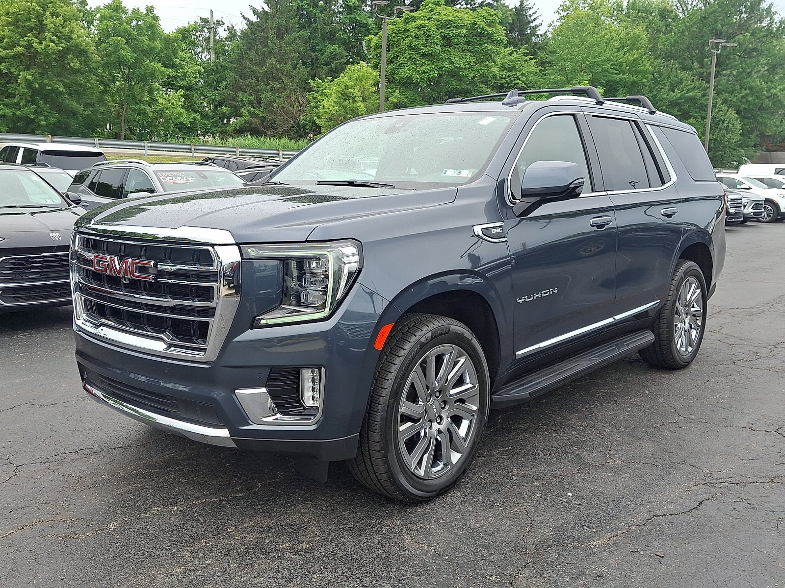2021 GMC Yukon SLT