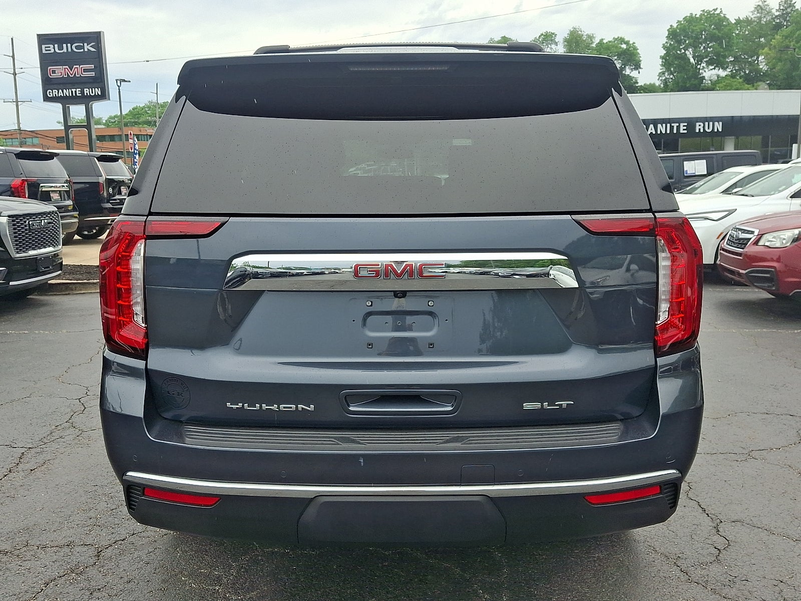 2021 GMC Yukon SLT
