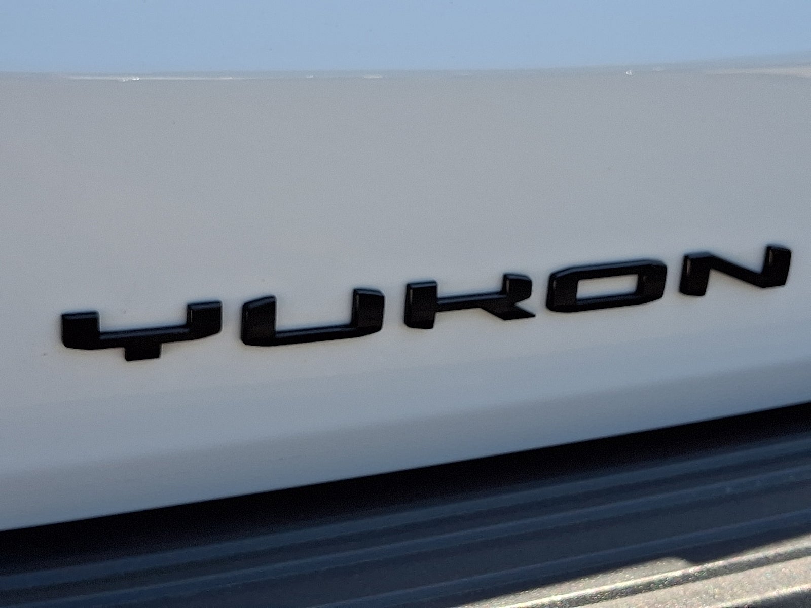 2025 GMC Yukon Elevation