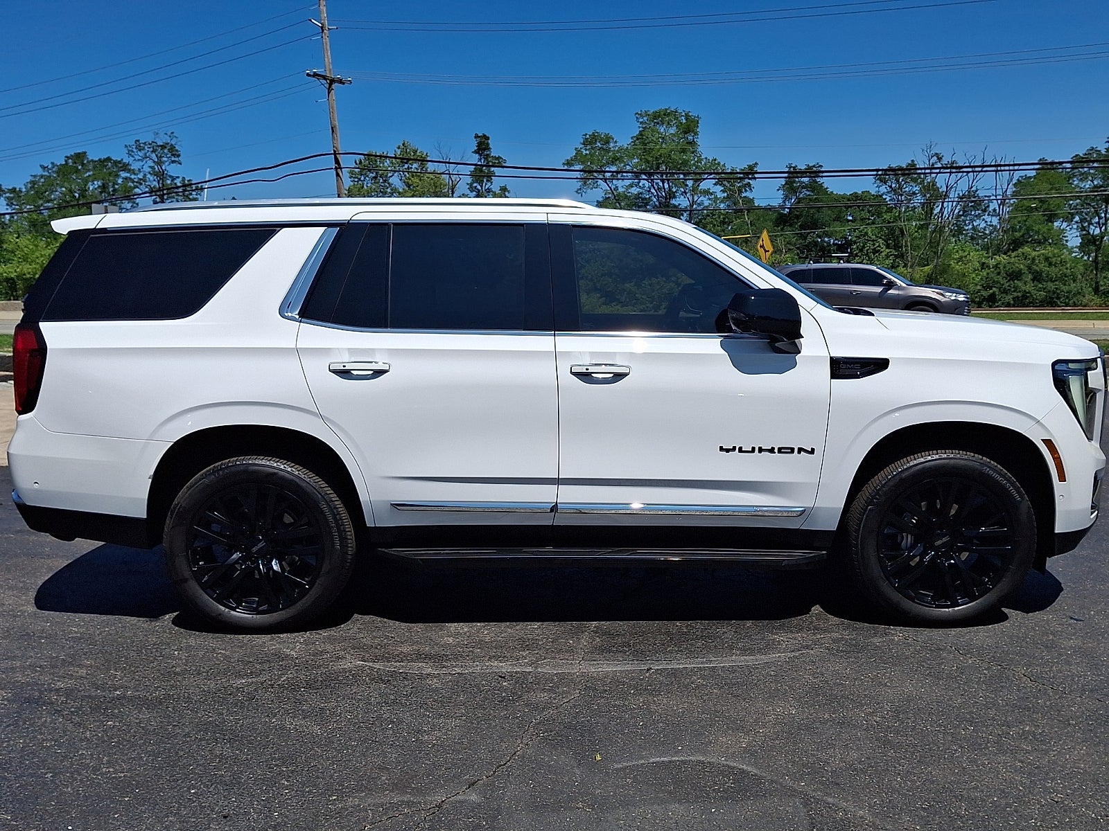 2025 GMC Yukon Elevation