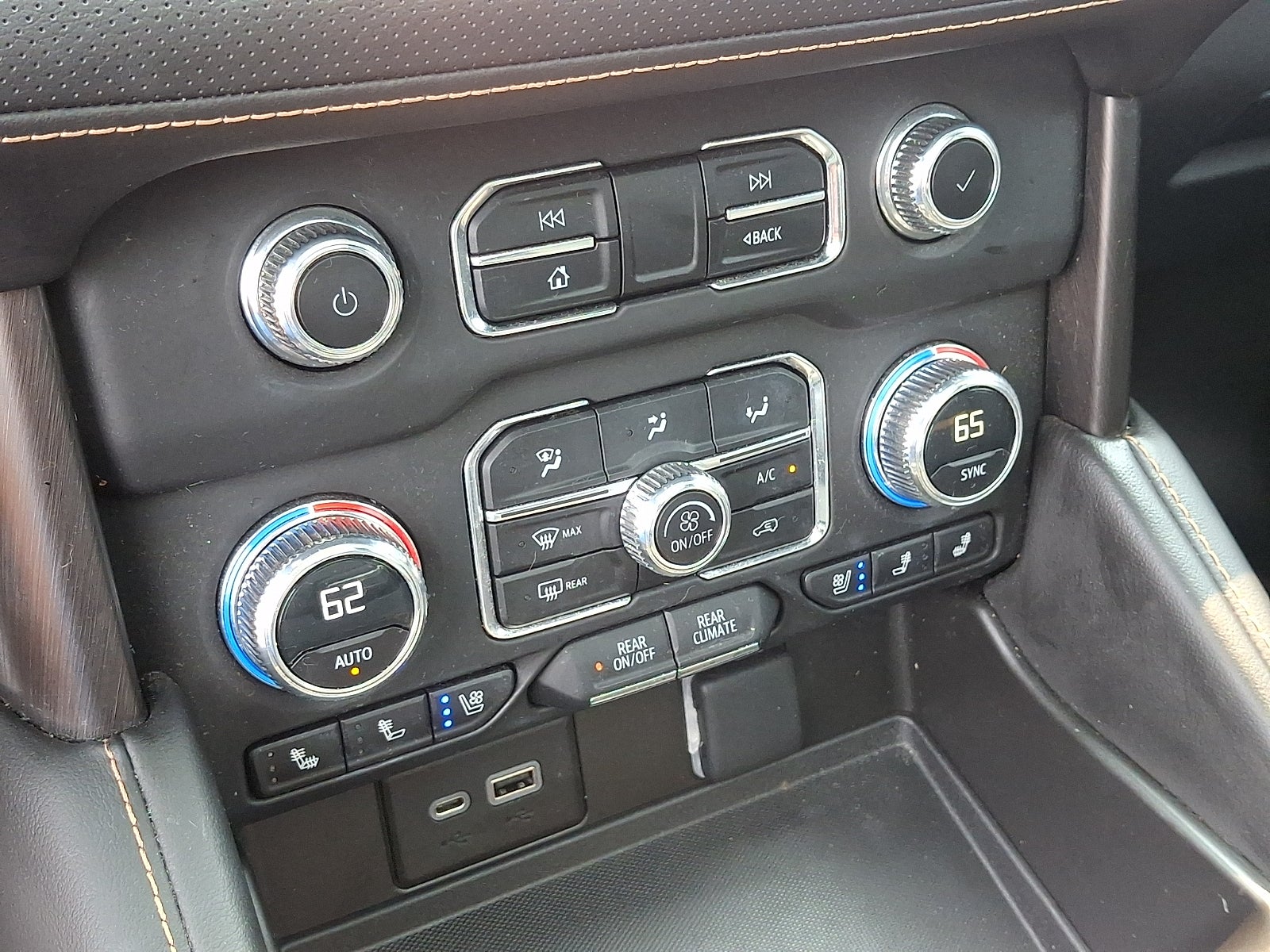 2023 GMC Yukon AT4