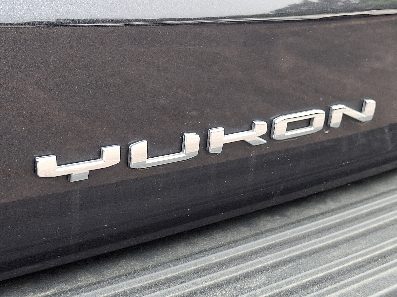 2023 GMC Yukon AT4