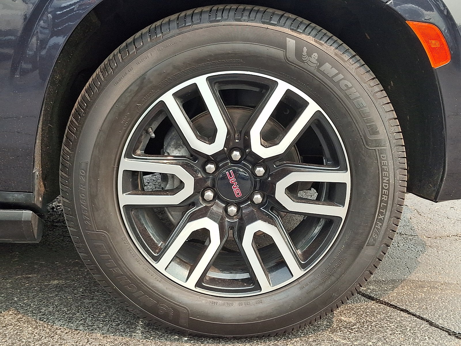 2023 GMC Yukon AT4