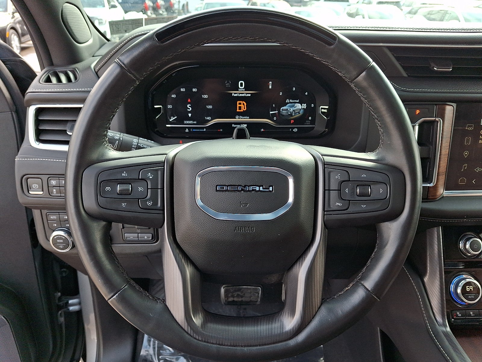 2024 GMC Yukon Denali Ultimate