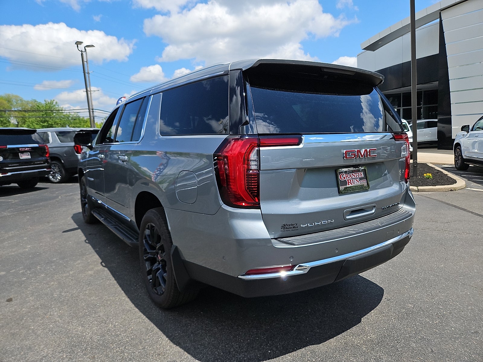 2026 GMC Yukon XL Elevation