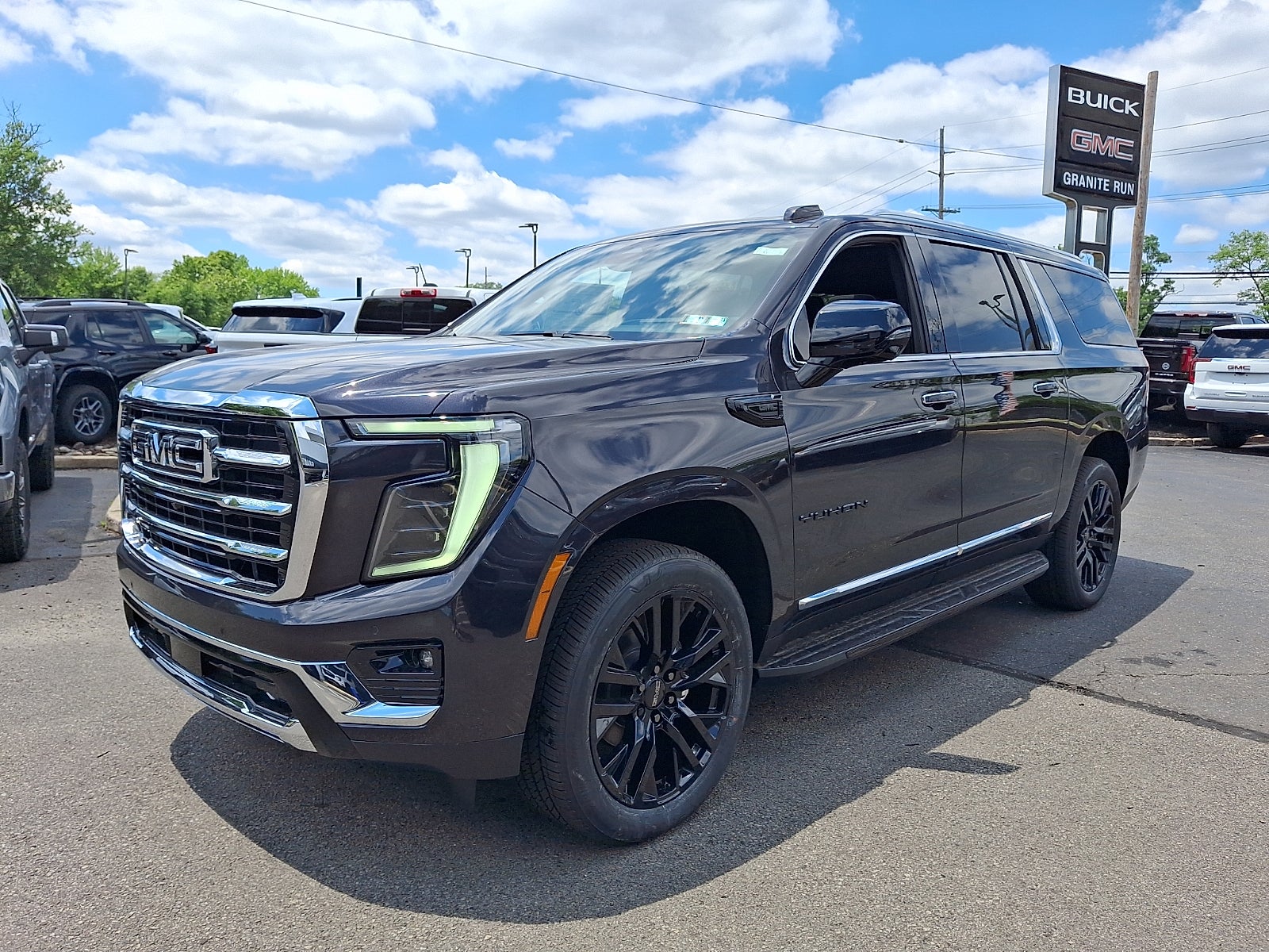 2026 GMC Yukon XL Elevation