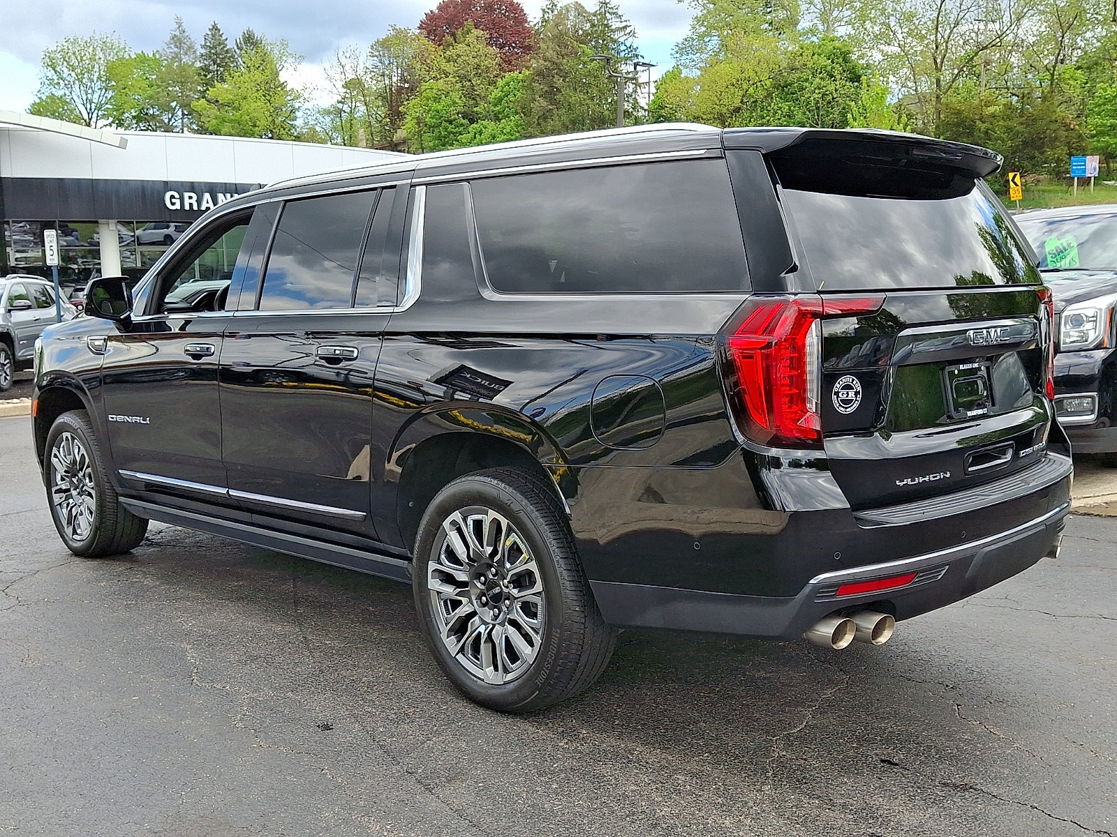 2023 GMC Yukon XL Denali Ultimate