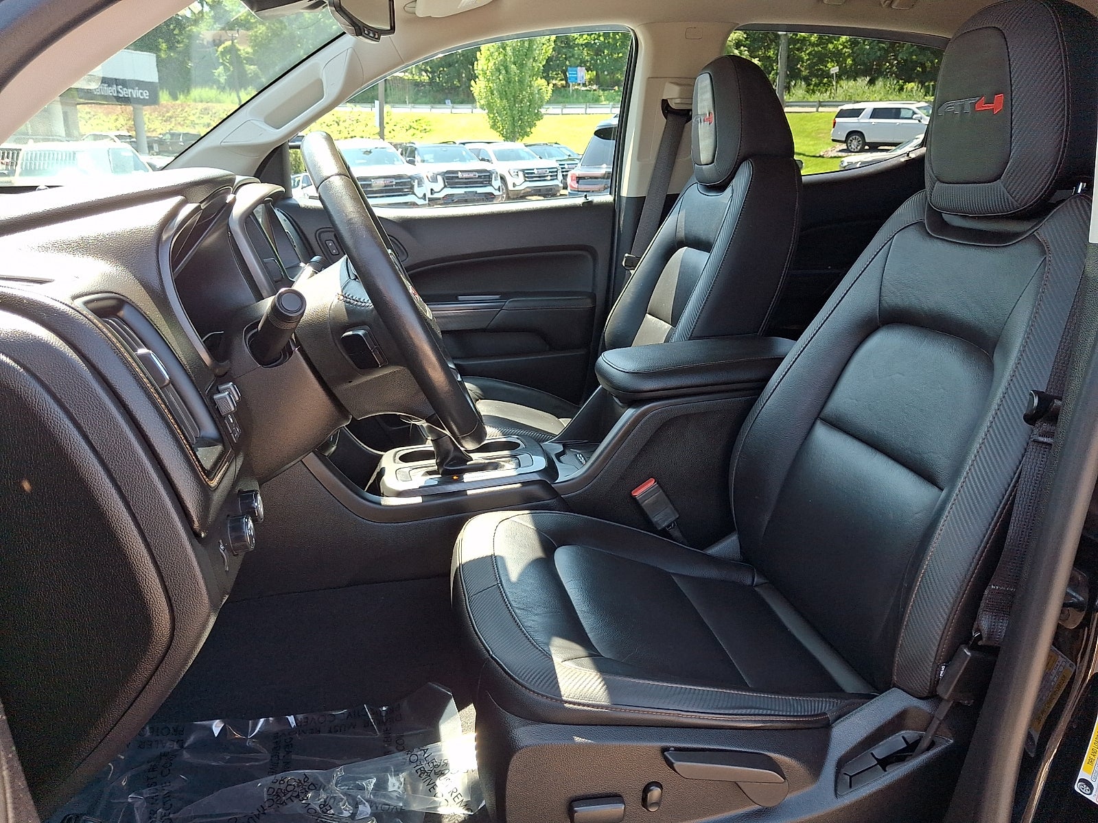 2021 GMC Canyon 4WD AT4 w/Leather