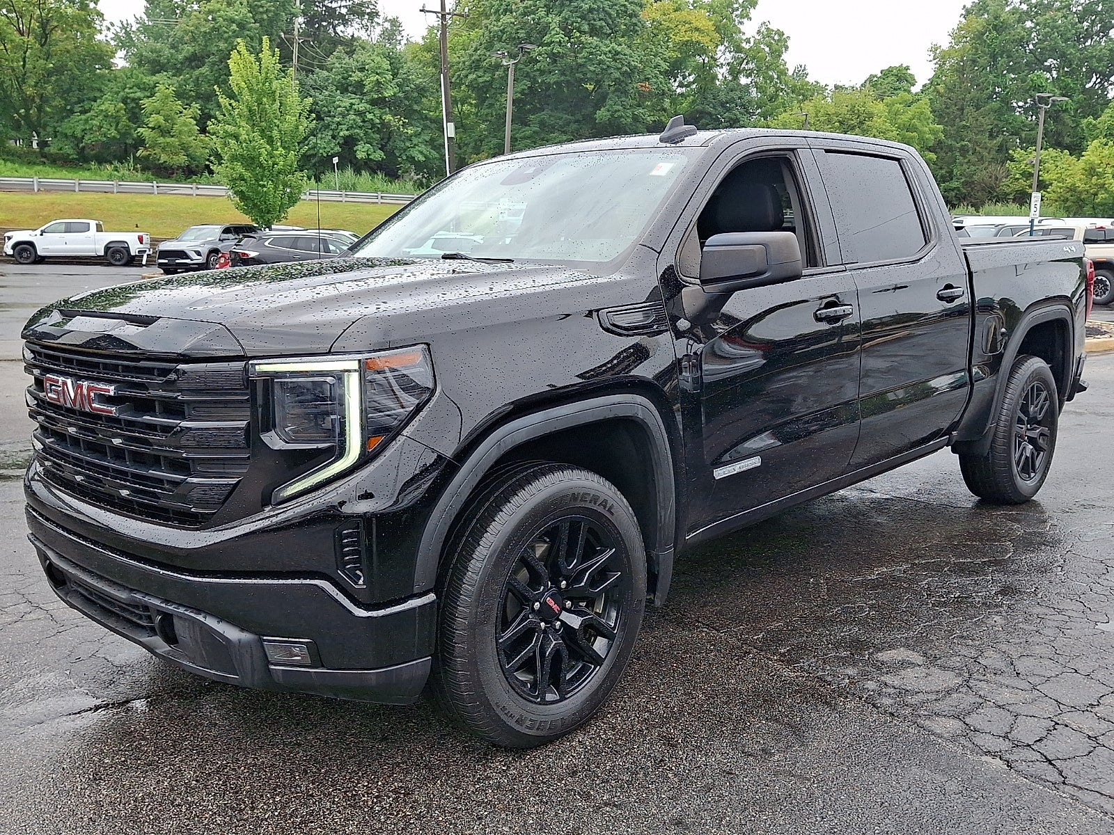 2023 GMC Sierra 1500 Elevation