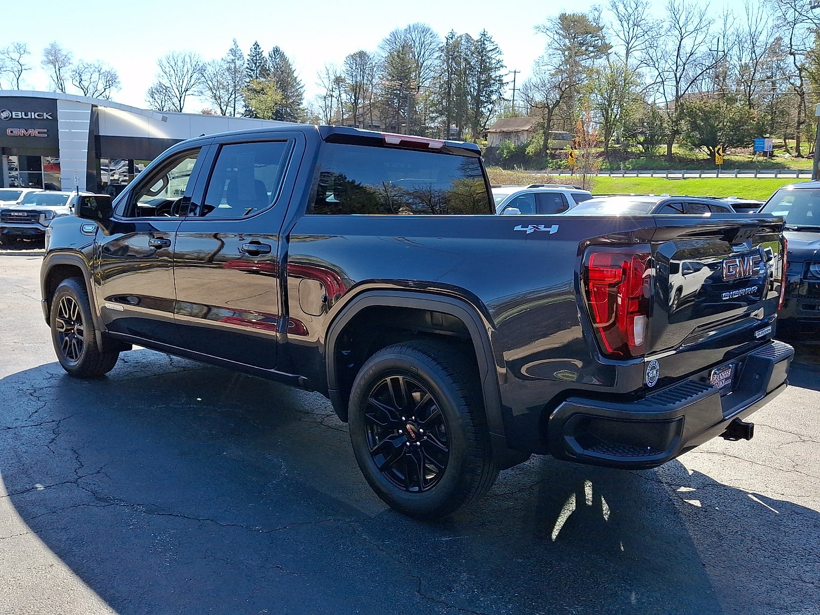 2025 GMC Sierra 1500 Elevation