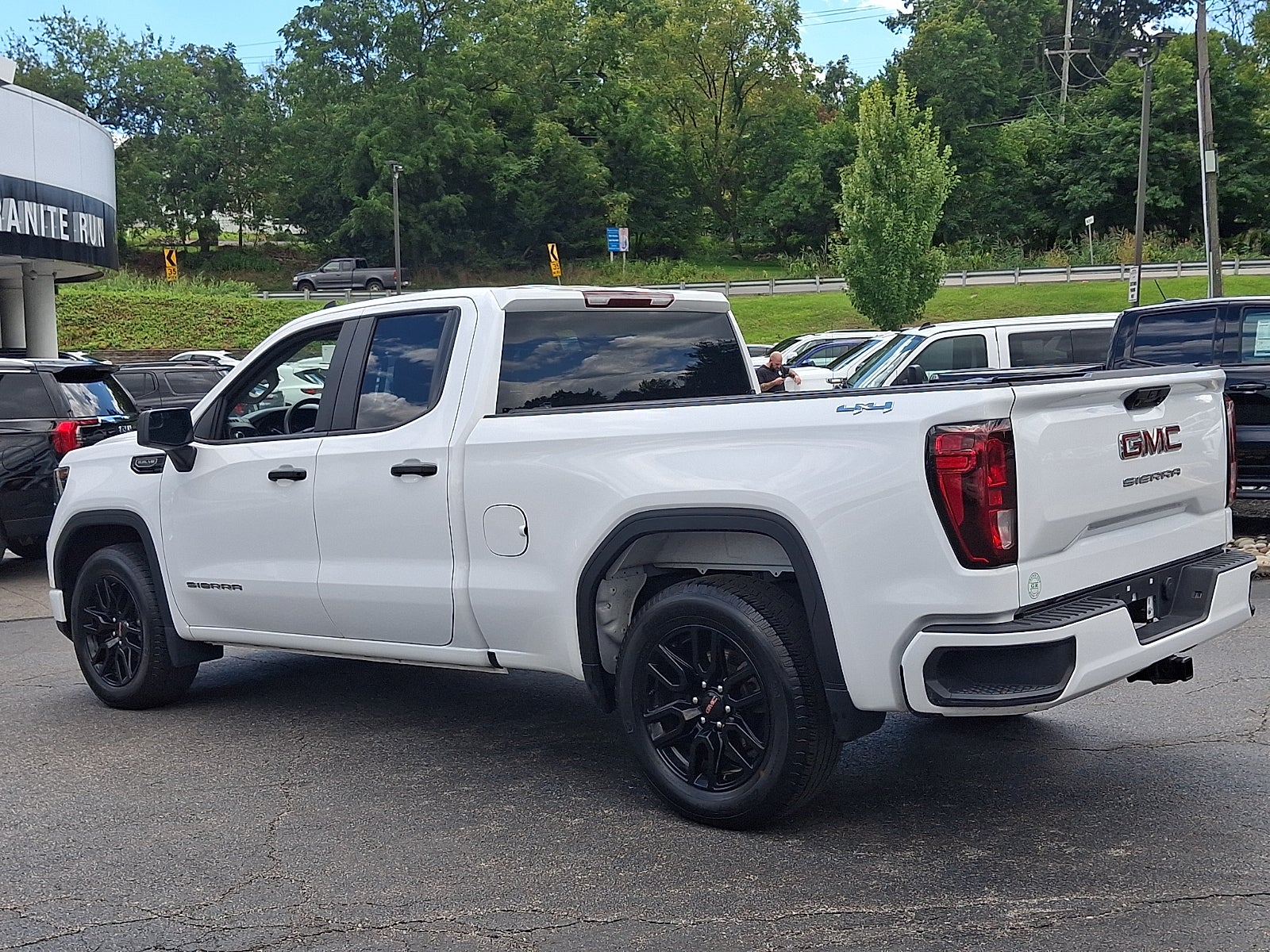 2023 GMC Sierra 1500 Pro