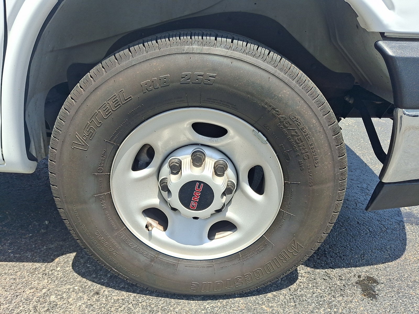 2024 GMC Savana Cargo 2500 Base