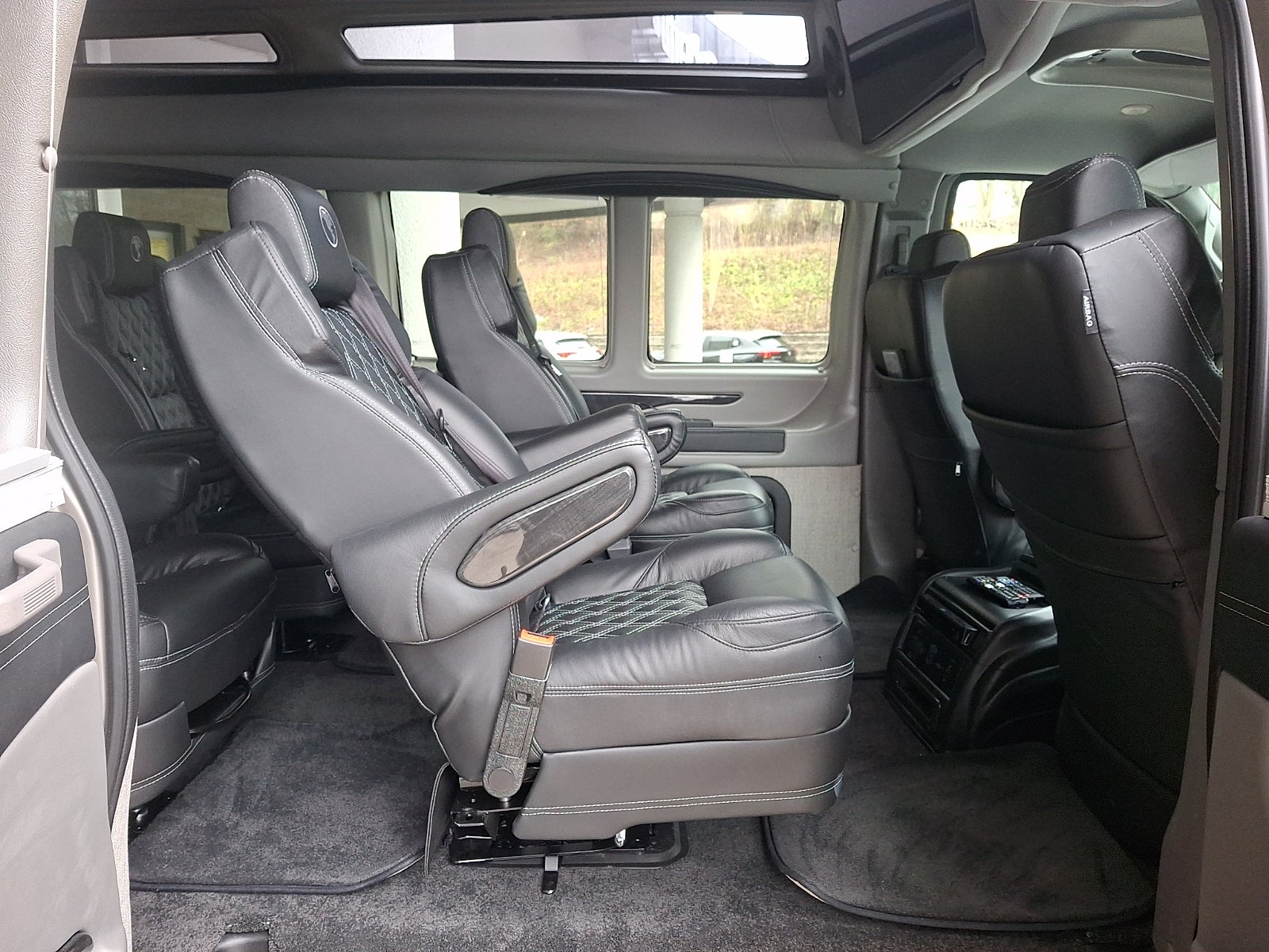 2026 GMC Savana Cargo Base