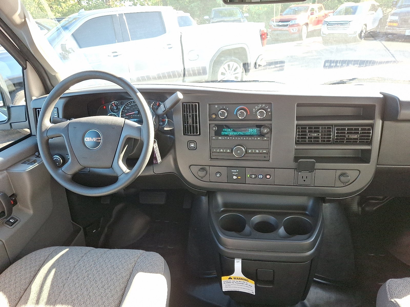 2025 GMC Savana Cargo 2500 Base