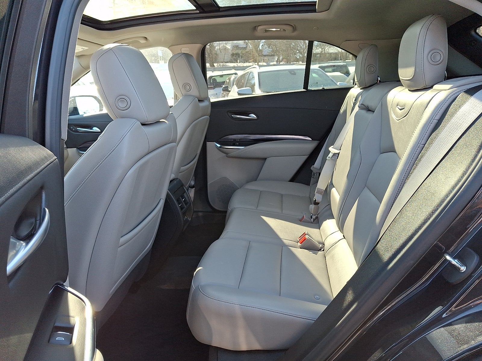 2023 Cadillac XT4 Luxury