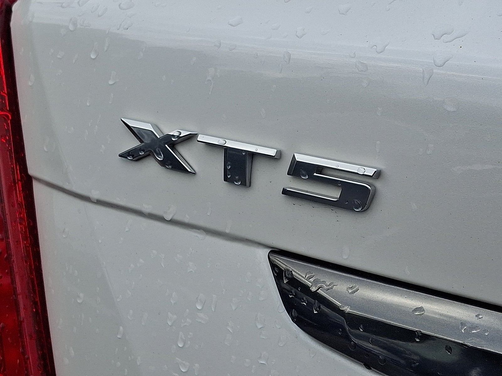 2018 Cadillac XT5 Luxury AWD