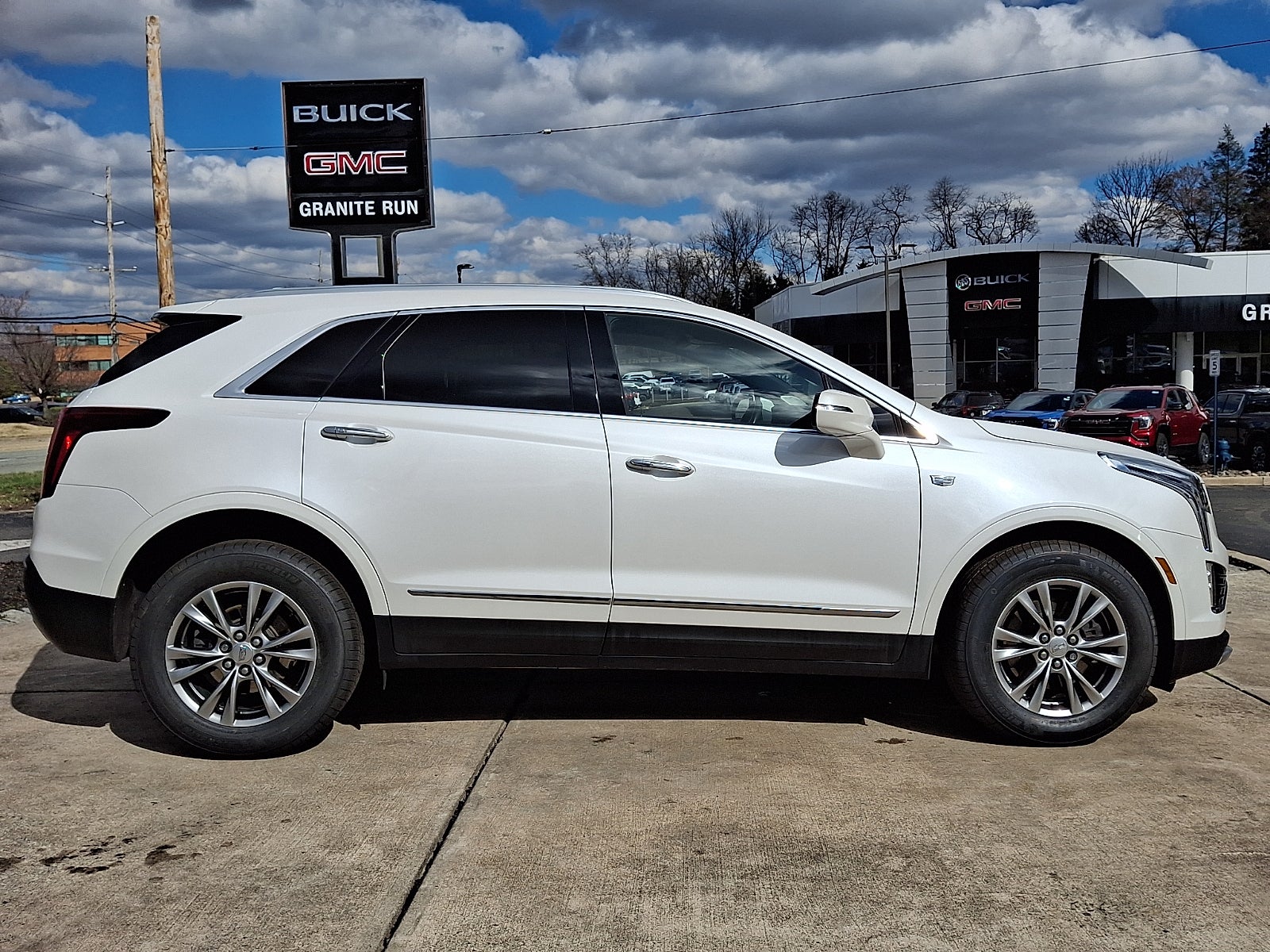 2022 Cadillac XT5 Premium Luxury