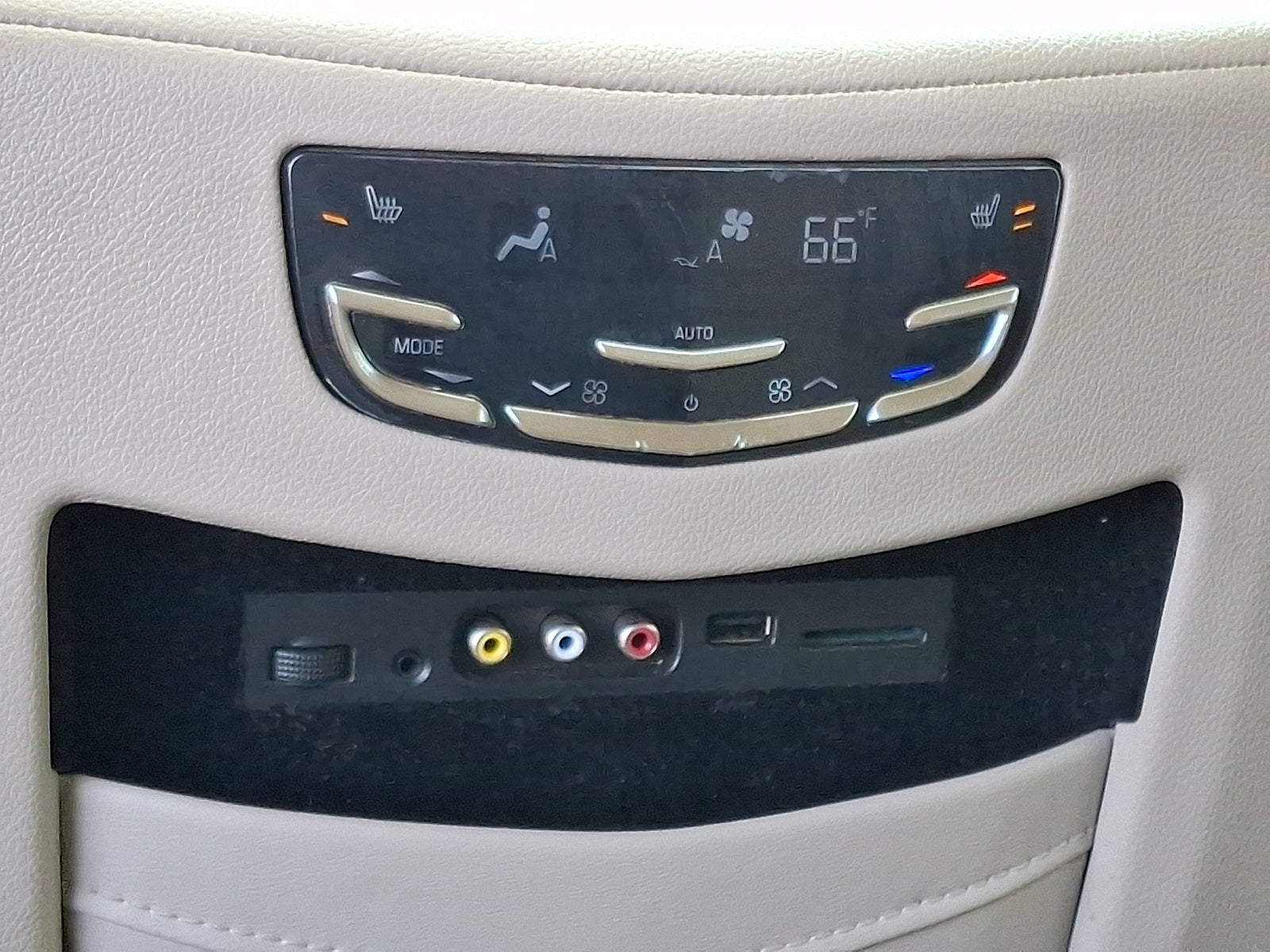 2016 Cadillac Escalade Luxury Collection