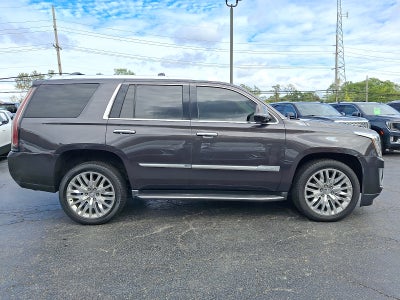 2016 Cadillac Escalade Luxury Collection