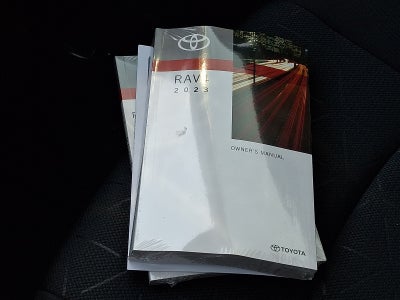 2023 Toyota RAV4 XLE