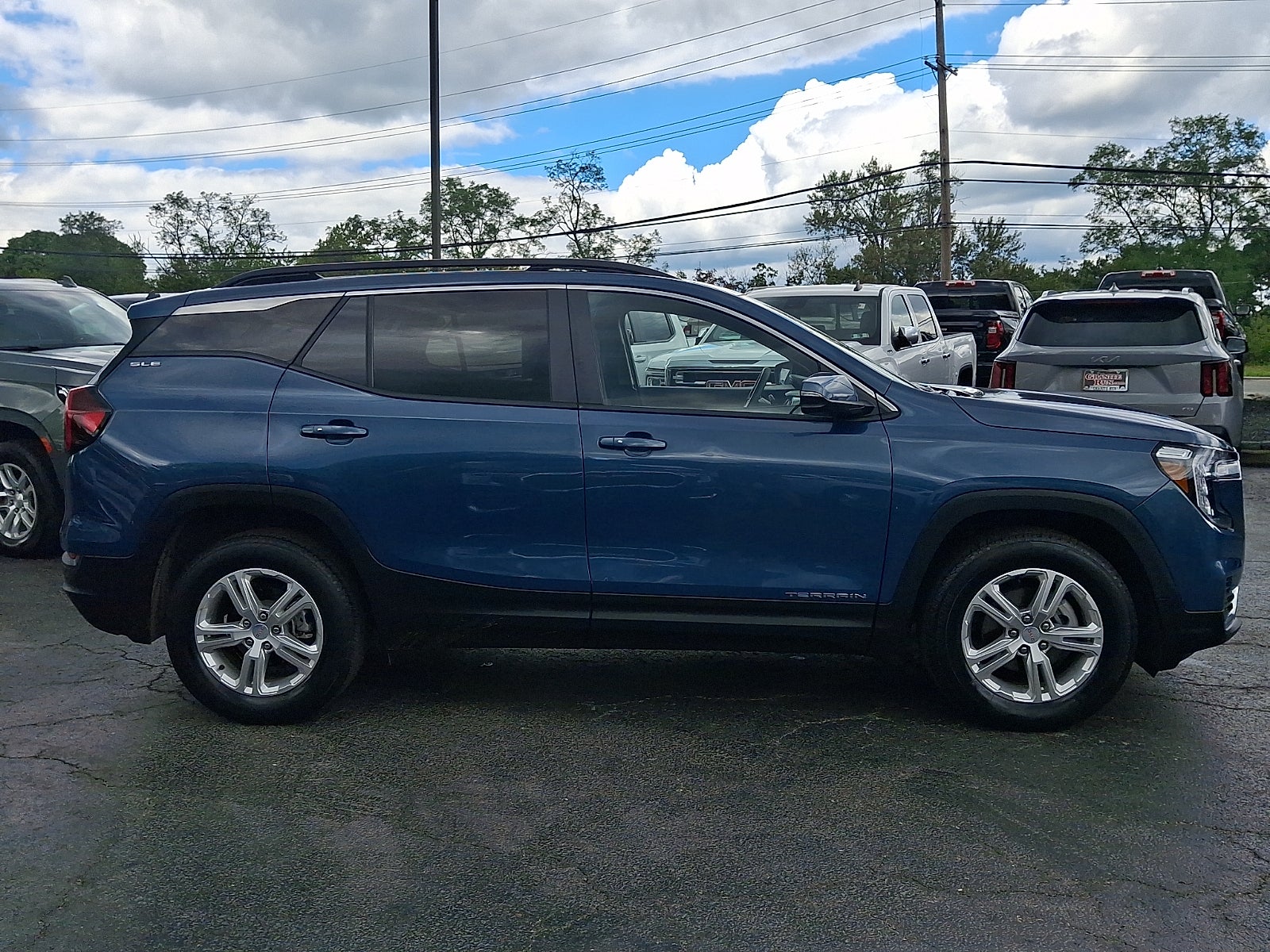 2024 GMC Terrain SLE