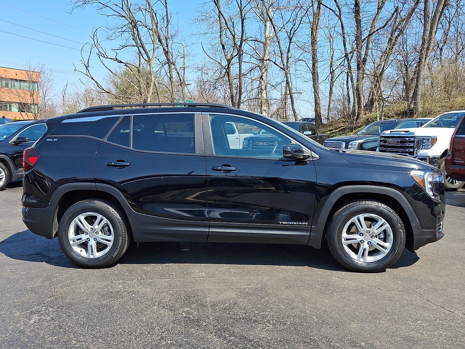 2023 GMC Terrain SLE