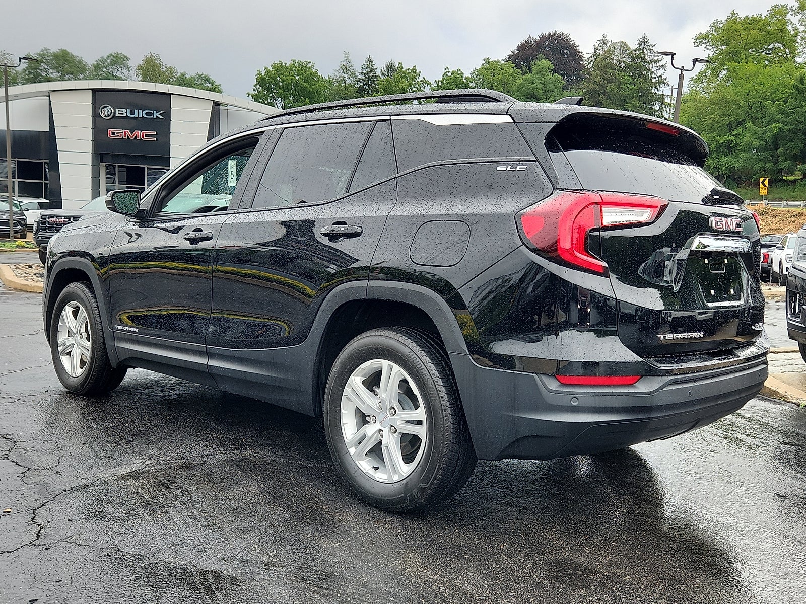 2024 GMC Terrain SLE