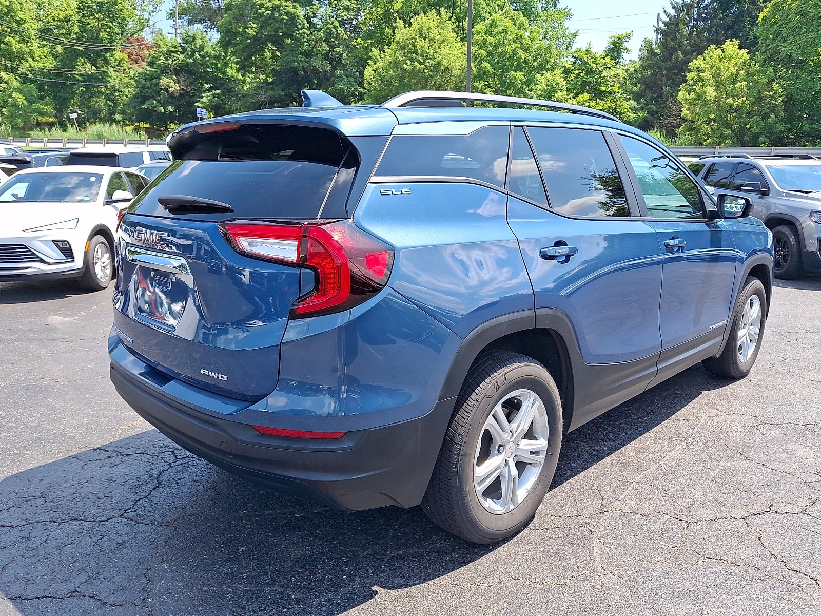 2024 GMC Terrain SLE