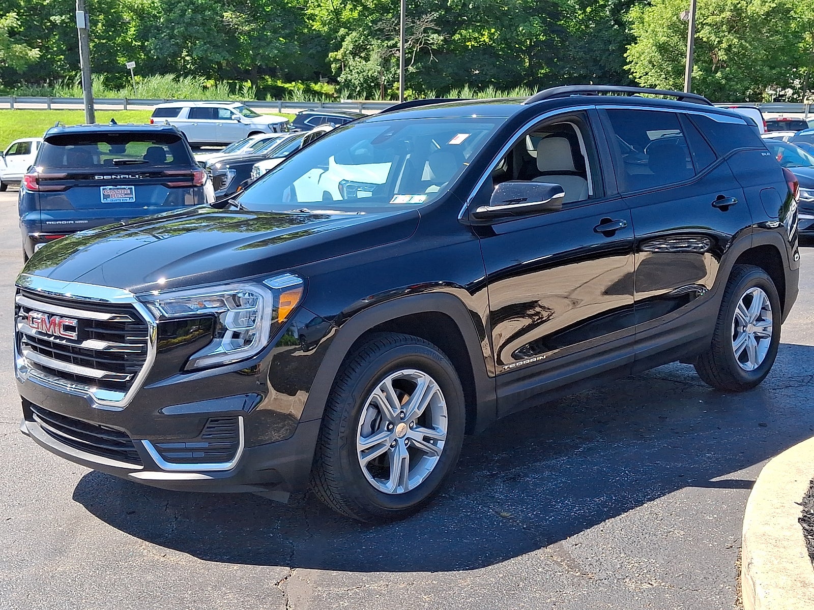 2023 GMC Terrain SLE