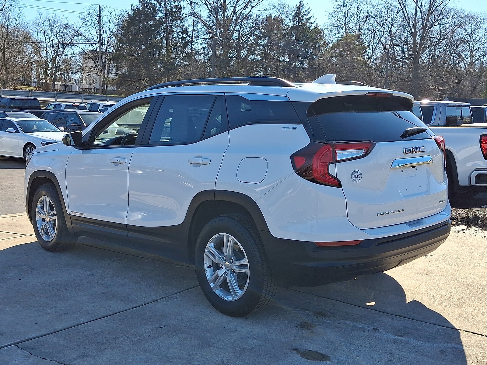 2023 GMC Terrain SLE