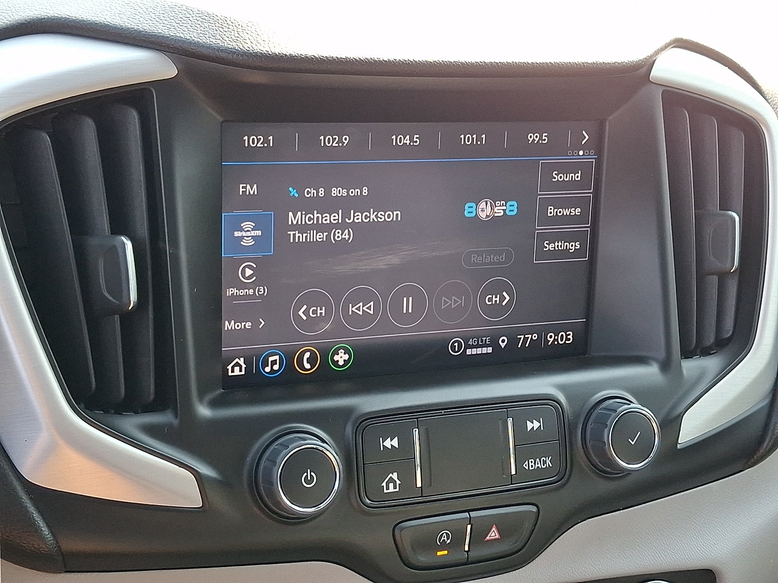 2023 GMC Terrain SLT