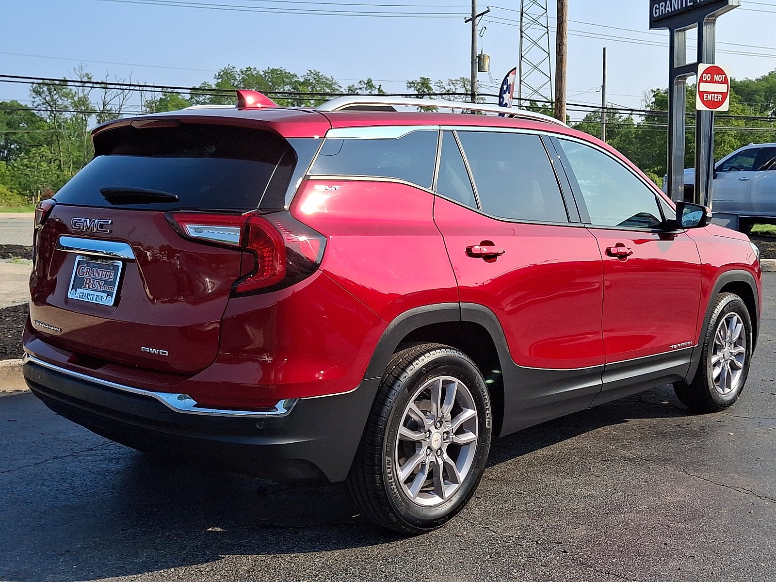 2023 GMC Terrain SLT