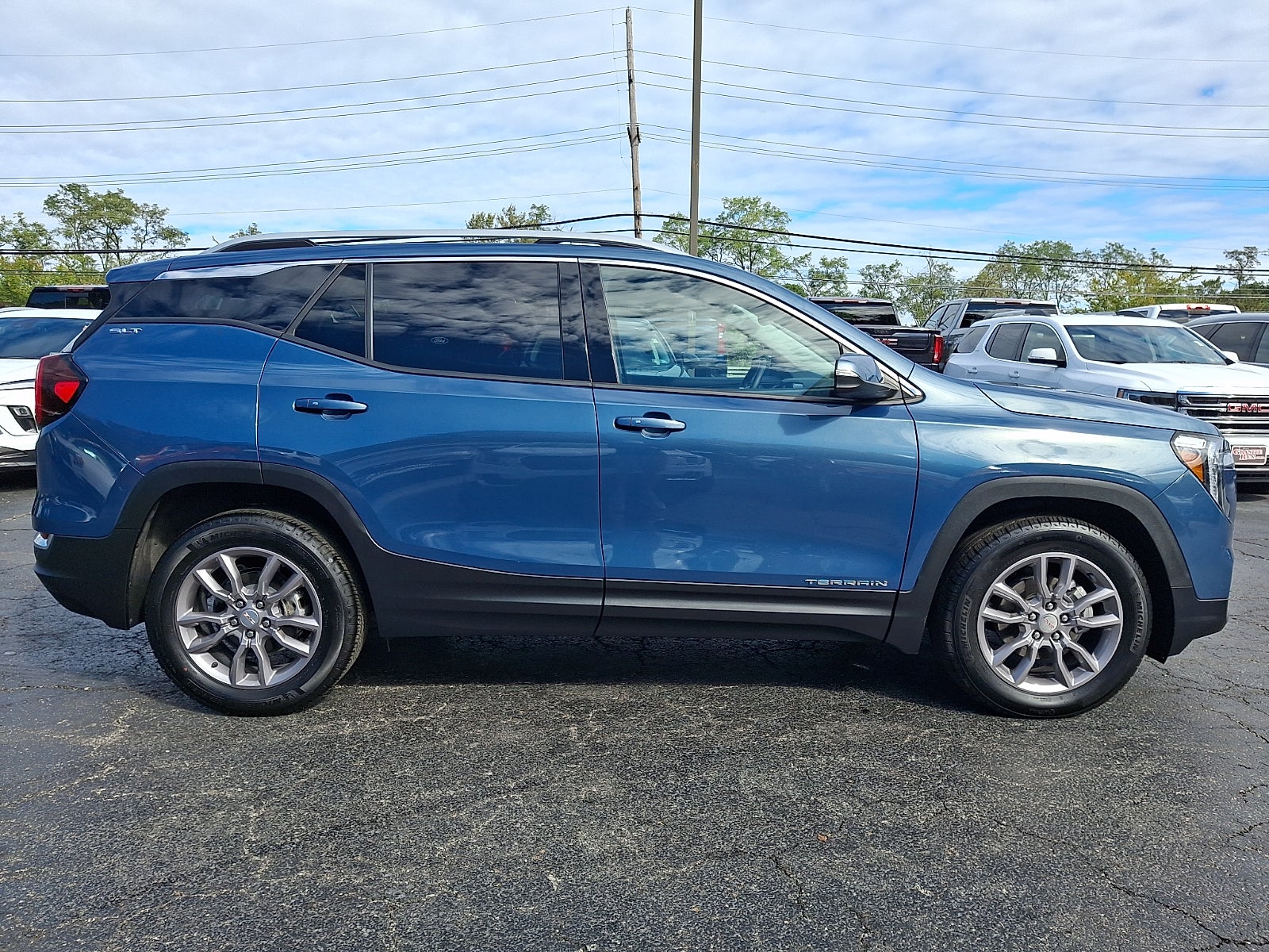 2024 GMC Terrain SLT
