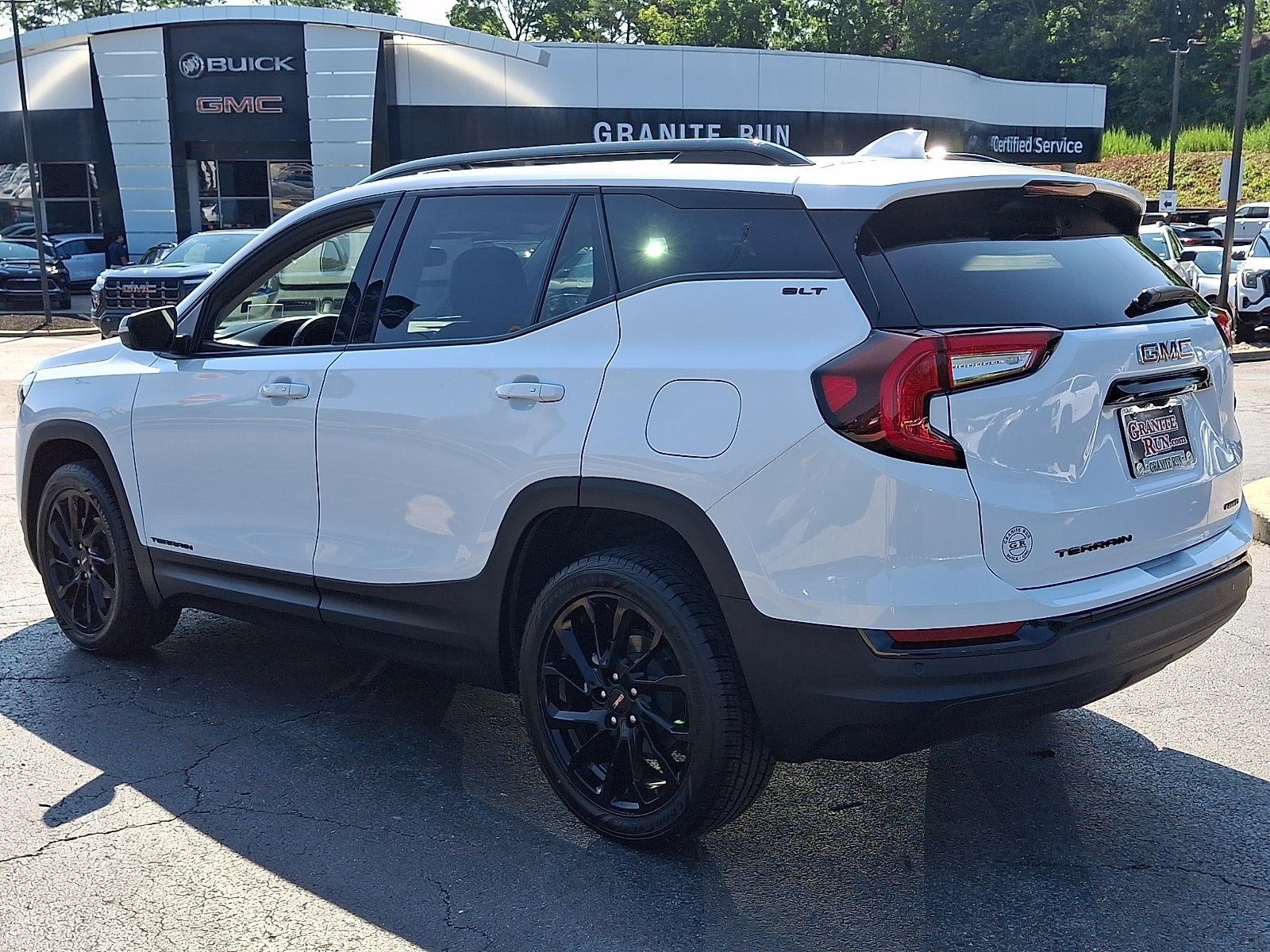 2023 GMC Terrain SLT