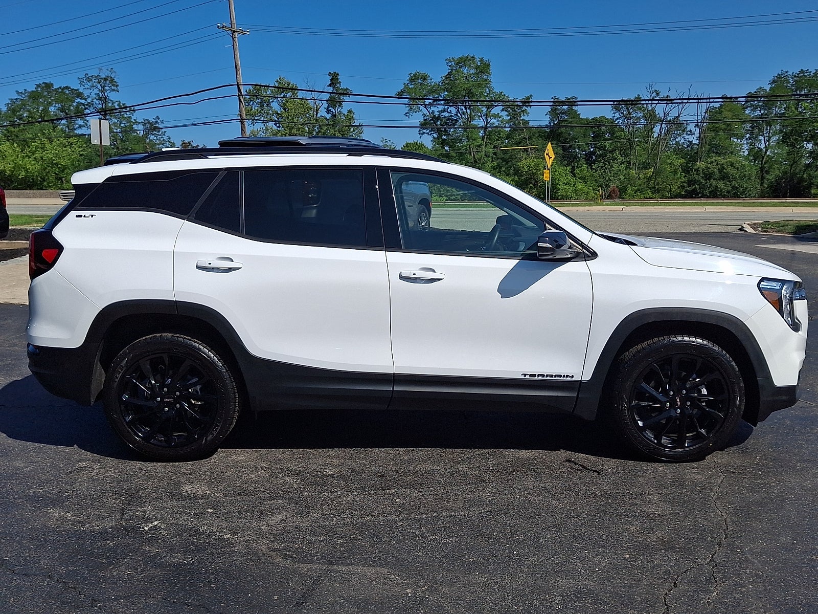 2023 GMC Terrain SLT