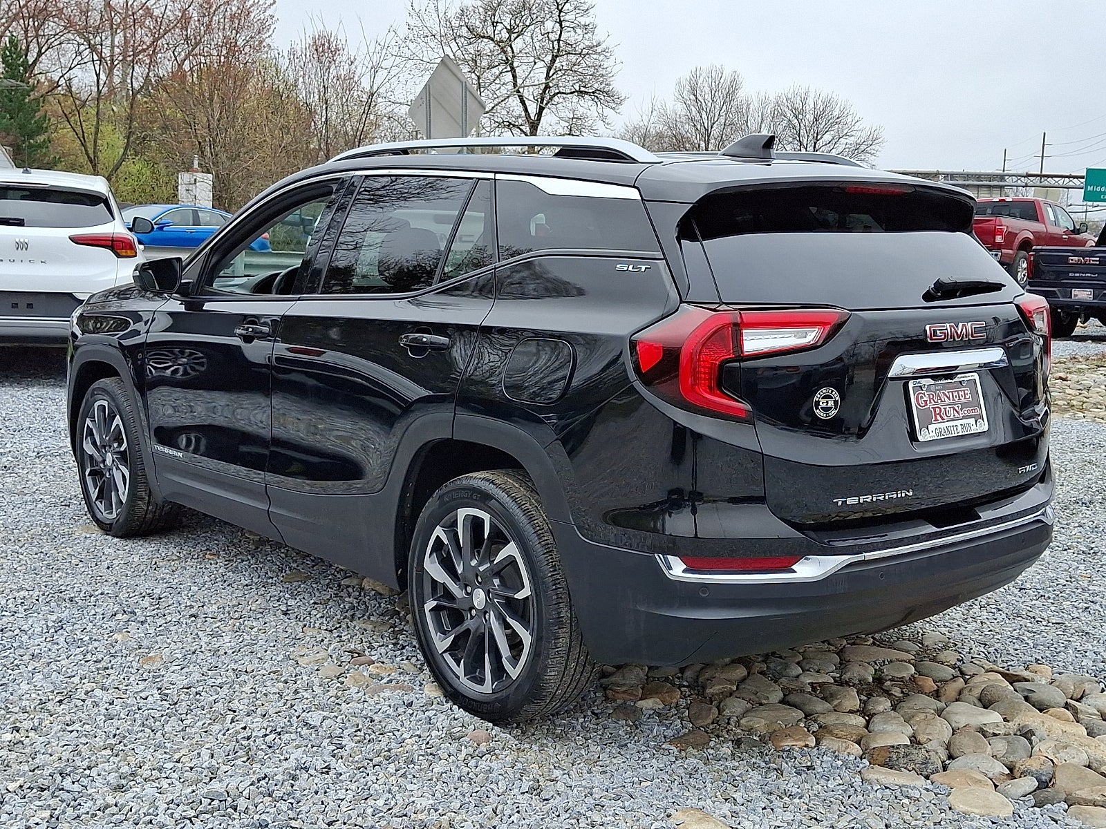 2023 GMC Terrain SLT